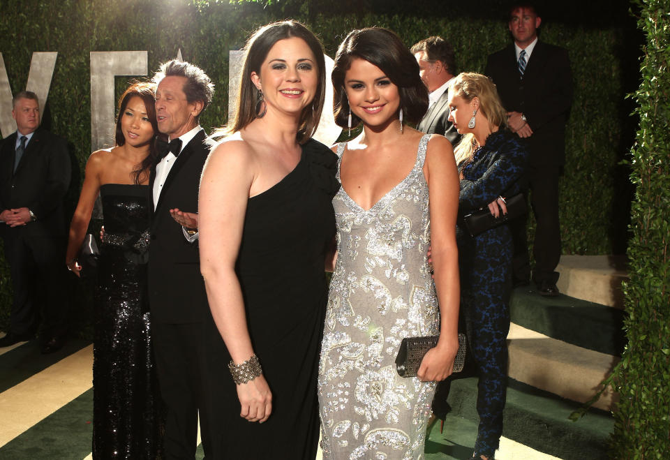 Selena Gomez and her mother, Mandy Teefey, at the Vanity Fair Oscar party on Feb. 26, 2012.&nbsp; (Photo: Christopher Polk/VF12 via Getty Images)