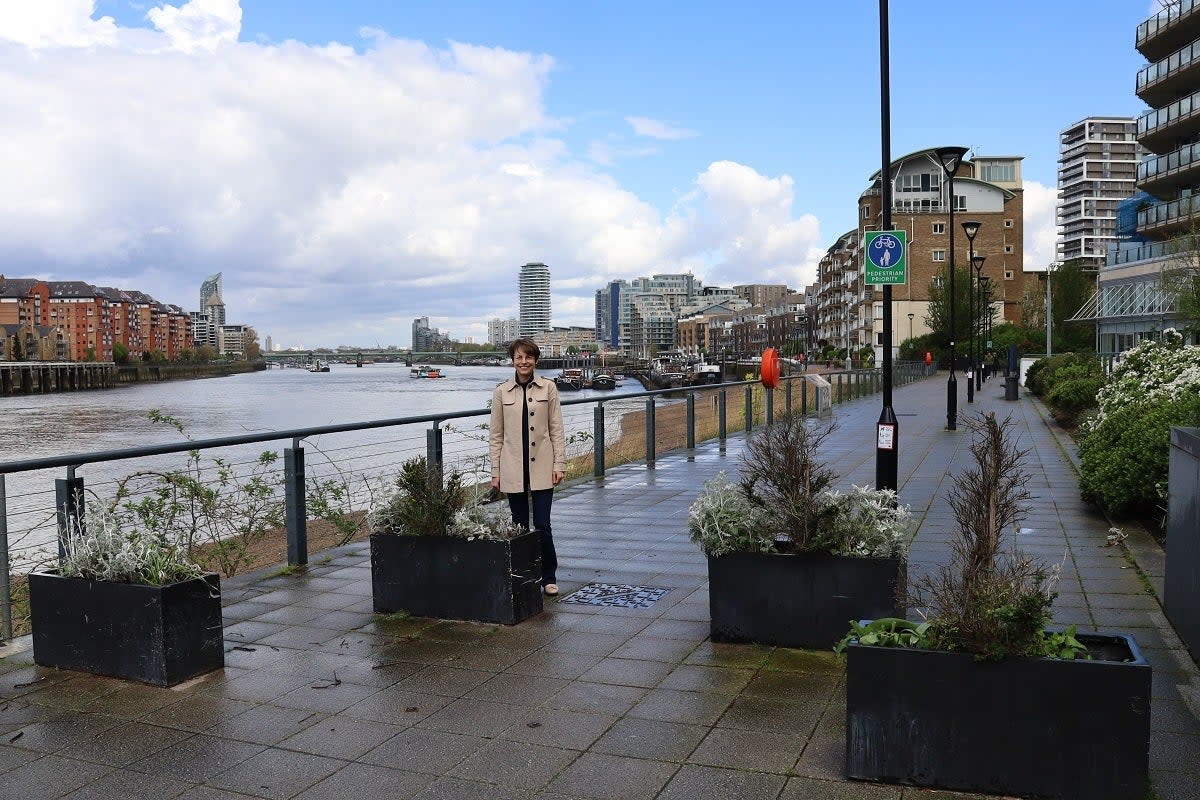 Councillor Jenny Yates on the Thames Pathway (Wandsworth Council)