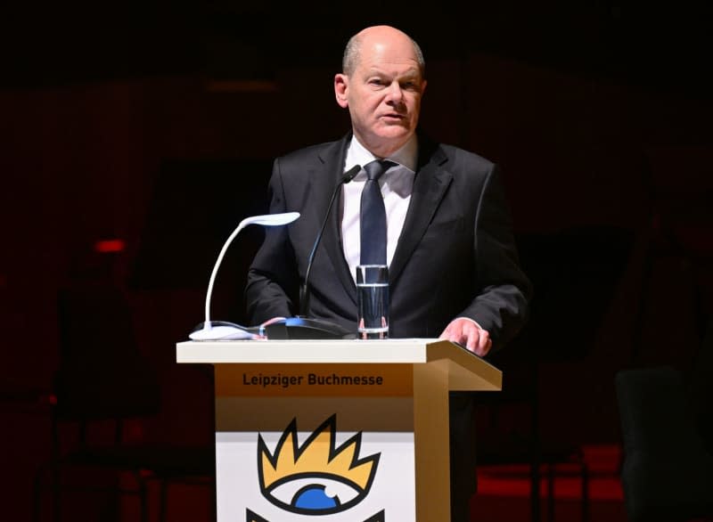 German Chancellor Olaf Scholz speaks at the official opening event of the Leipzig Book Fair in the Gewandhaus. Exhibitors from around 40 countries present their new products at the spring meeting of the book industry. The Netherlands and Flanders are represented as guest countries this year. Hendrik Schmidt/dpa