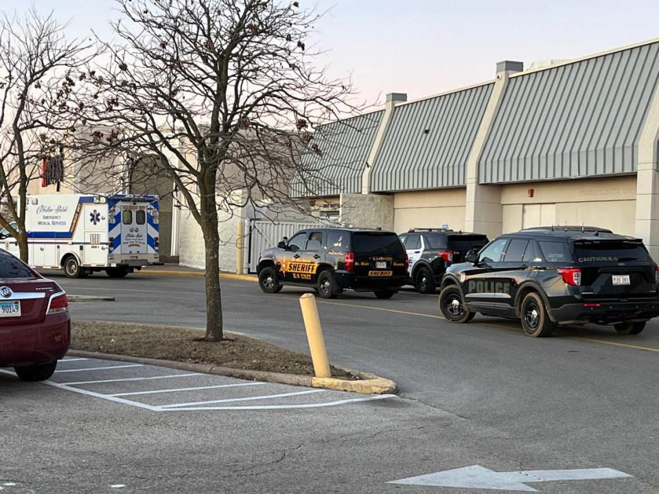 There was a heavy police presence at the St. Clair Square Mall on Jan. 20, 2022, as police investigated a shooting inside the shopping center. Law enforcement began blocking off parking lot entrances around 5:30 p.m. Fairview Heights police said the mall was shut down for the evening.