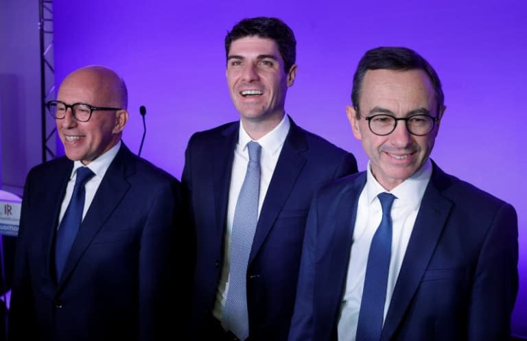 (g-d) Eric Ciotti, Aurélien Pradié et Bruno Retailleau, candidats à la présidence des Républicains, à l'issue d'un grand oral au siège du parti, le 26 novembre 2022 à Paris - Geoffroy Van der Hasselt © 2019 AFP