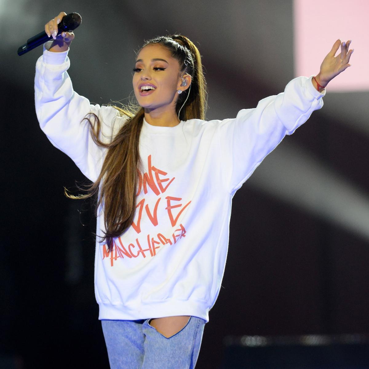 Ariana Grande print hoodie - Sweatshirts and hoodies - BSK Teen