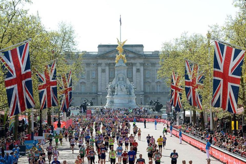 Race: London Marathon runners on the Mall