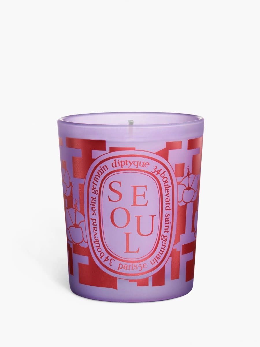 <p><a href="https://go.redirectingat.com?id=74968X1596630&url=https%3A%2F%2Fwww.diptyqueparis.com%2Fen_us%2Fp%2Fseoul-candle-190g.html&sref=https%3A%2F%2Fwww.housebeautiful.com%2Fshopping%2Fg61158194%2Feditor-picks-outdoor-entertaining-essentials%2F" rel="nofollow noopener" target="_blank" data-ylk="slk:Shop Now;elm:context_link;itc:0;sec:content-canvas" class="link ">Shop Now</a></p><p>Seoul Candle</p><p>Diptyque Paris</p><p>$84.00</p>