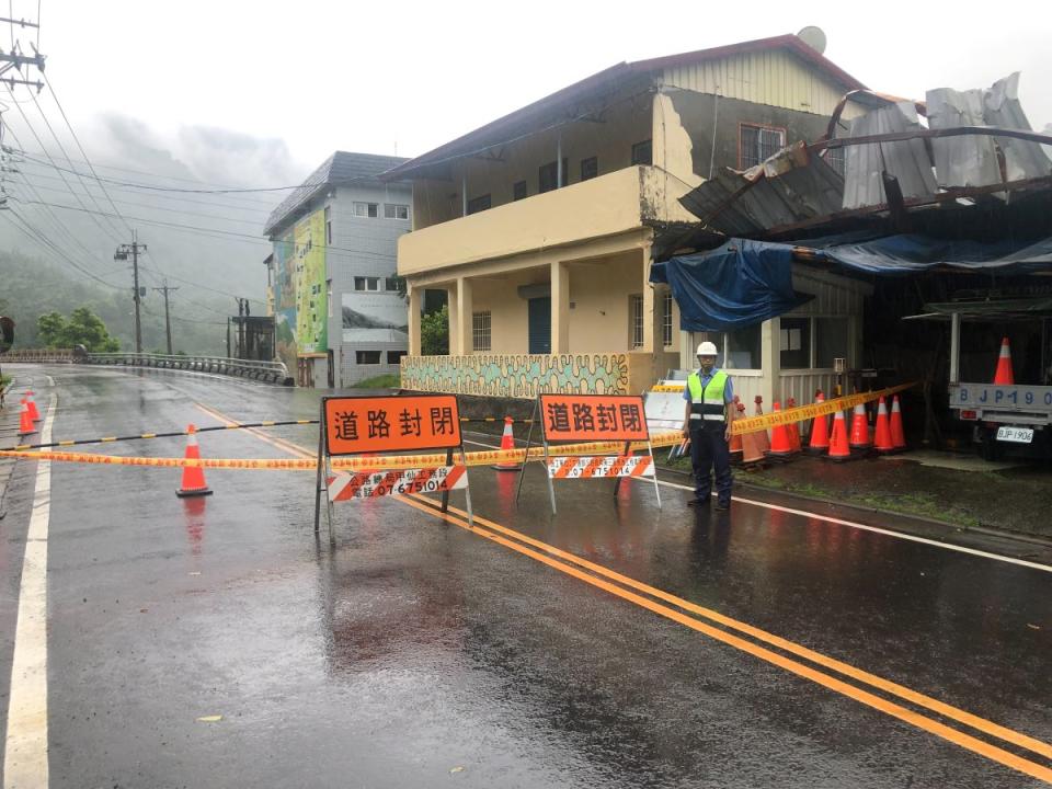 那瑪夏區24小時累積雨量179毫米，台29線那瑪夏到五里埔預警性封閉（圖：公路總局第三區養護工程處提供）