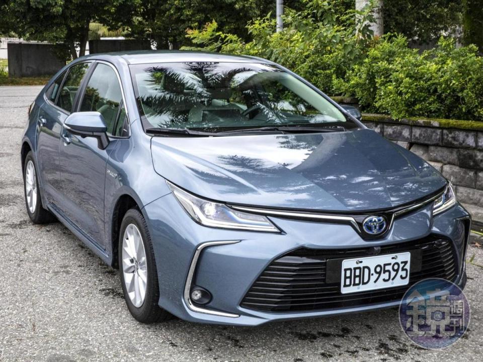 國產化的TOYOTA Corolla Altis 1.8 Hybrid定價僅89.8萬，掀起了一波油電車換購潮。