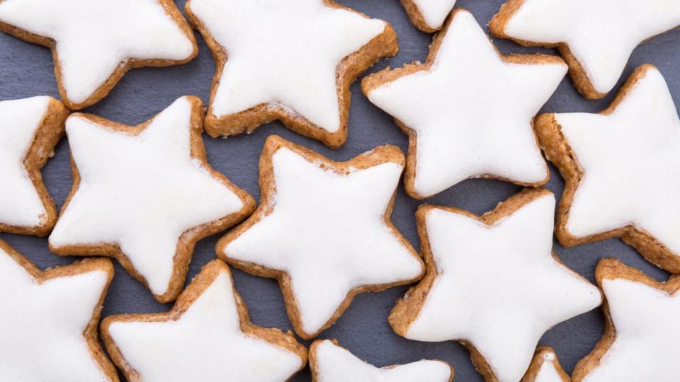 what is royal icing and more info about royal icing (cookies with royal icing)