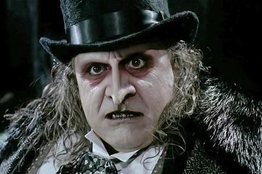 Danny DeVito, El Pingüino en Batman Returns, quiere volver al universo DC