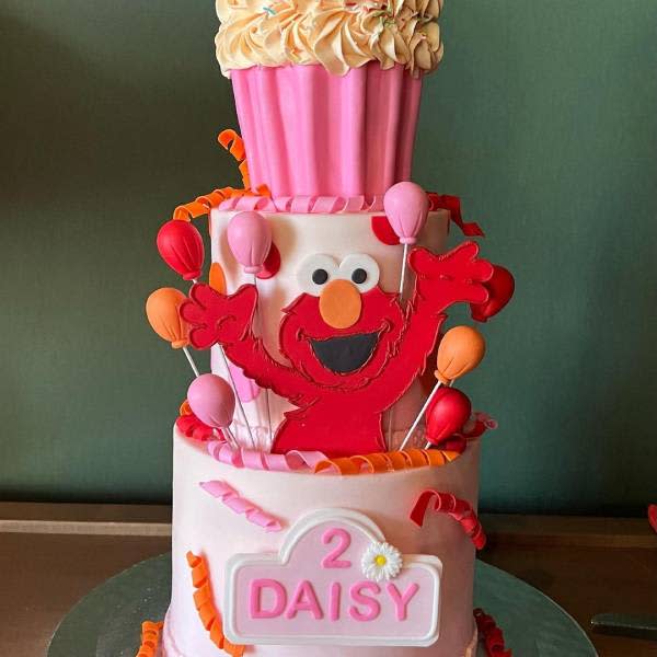 Katy-Perry-daughter-cake