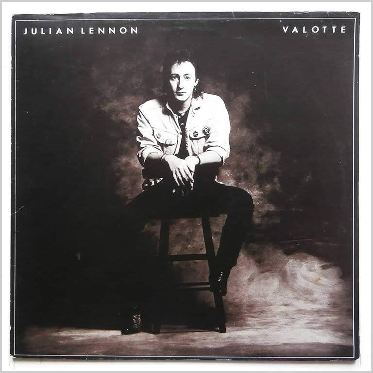 Valotte, la tapa del primer álbum de Julian Lennon