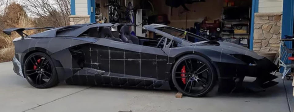 Lamborghini creado con una impresora 3D. 