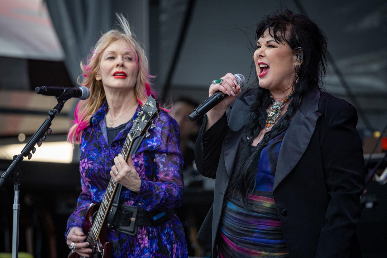 Nancy Wilson; Ann Wilson Douglas Mason/WireImage/Getty Images