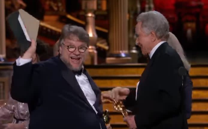 Guillermo del Toro makes joke while collecting the Best Picture Oscar (ABC)