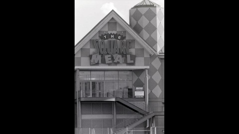 Exterior view of the food court entrance at St. Clair Square during its renovation in September 1993