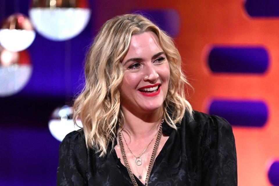 Kate Winslet Recalls The Time She Almost Had A Toilet Emergency While Naked On Stage 
