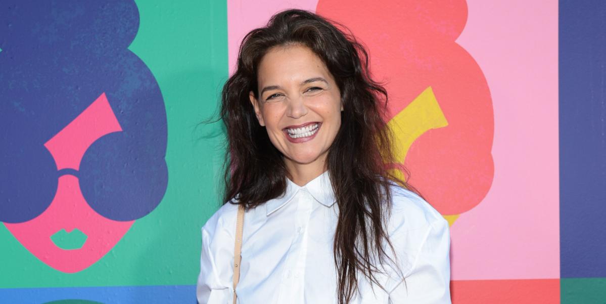Katie Holmes Does Casual Minimalism in Three It Accessories