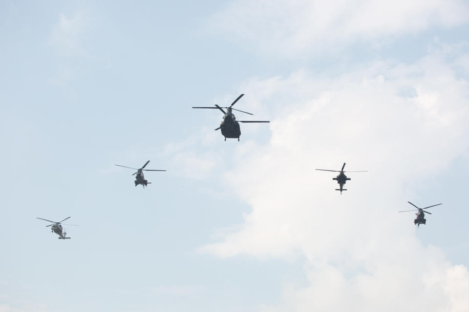 <p>RSAF taking part in a flypast during the parade preview on 28 August. (PHOTO: Dhany Osman / Yahoo News Singapore) </p>