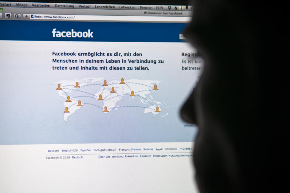 Facebook wollte von den britischen Usern wissen, wie sie auf Grooming reagieren würden. (Bild: ddp)