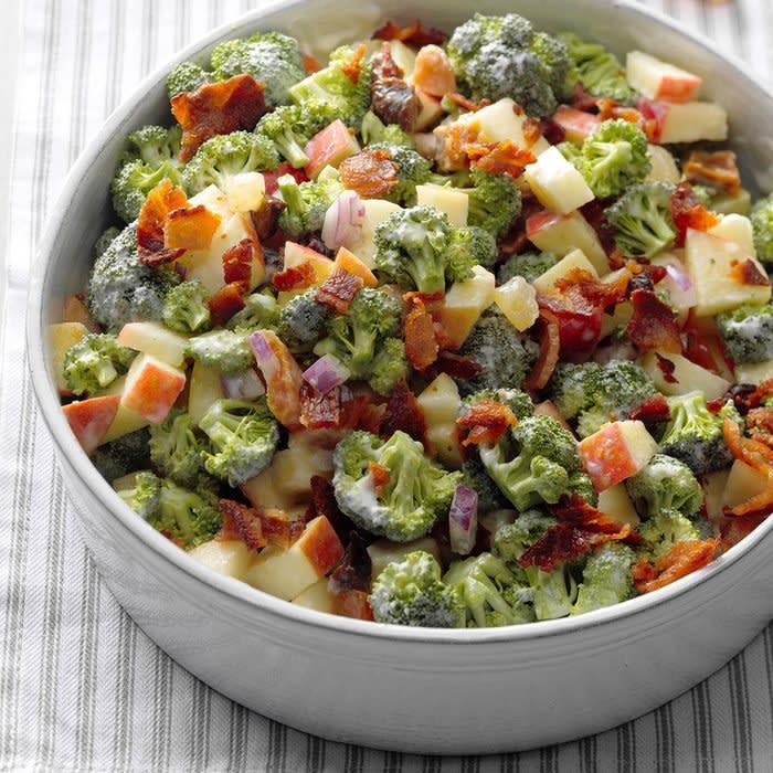 Broccoli Apple Salad Exps Sscbz18 69007 B10 18 2b 4