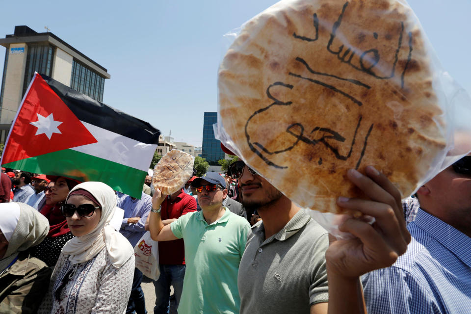 Jordanians protest IMF-backed austerity measures