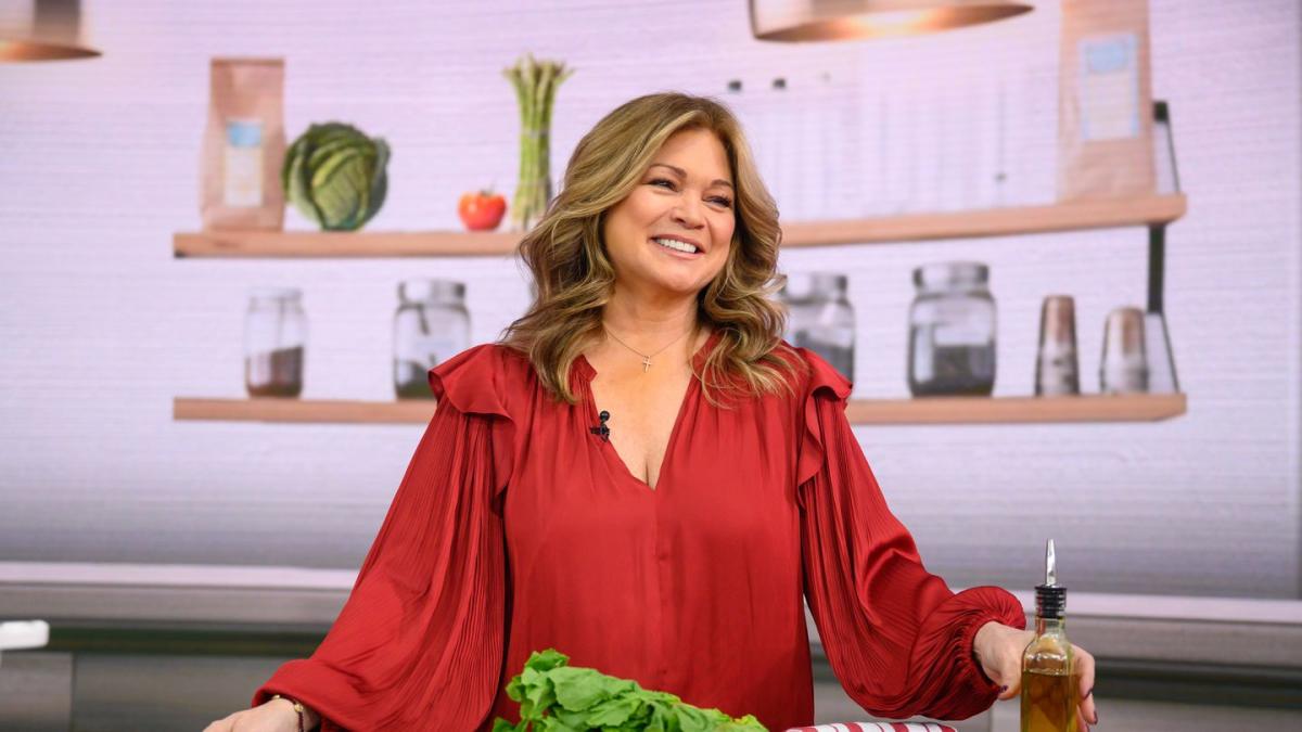Valerie Bertinelli wears a black leotard in a throwback photo and fans are obsessed