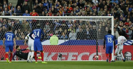 Football Soccer - France v Spain - International Friendly - Stade de France, Saint-Denis near Paris, France - 28/3/17 Spain's David Silva scores their first goal from the penalty spot Reuters / Benoit Tessier Livepic