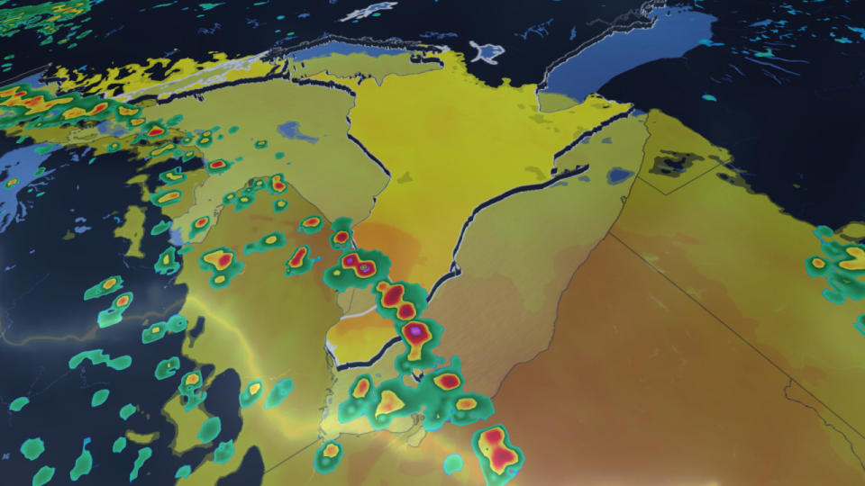 Rounds of rain, thunderstorms hit Ontario, risk for large hail and strong winds