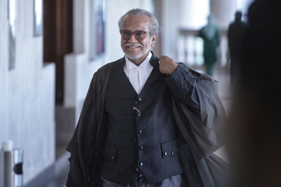 High Court Judge Mohamed Zaini Mazlan was scheduled to deliver his decision today after hearing submissions from Najib’s lawyer, Tan Sri Mohamad Shafee Abdullah (pic) and senior deputy public prosecutor Datuk Seri Gopal Sri Ram on July 23. ― Picture by Shafwan Zaidon