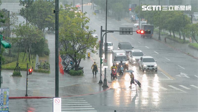 吳德榮提醒，今慎防局部性大雷雨。（圖／資料照）