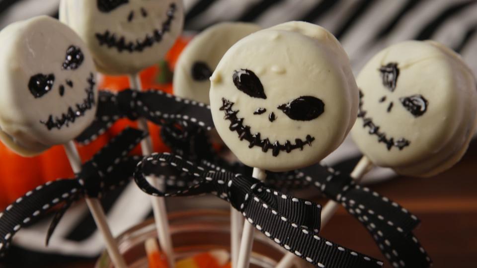 Jack Skellington Oreo Pops