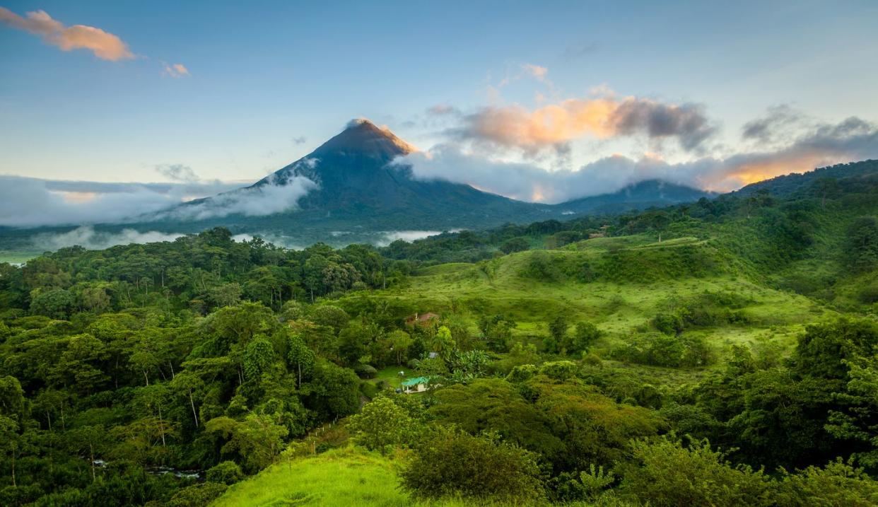 arenal volcano, costa rica