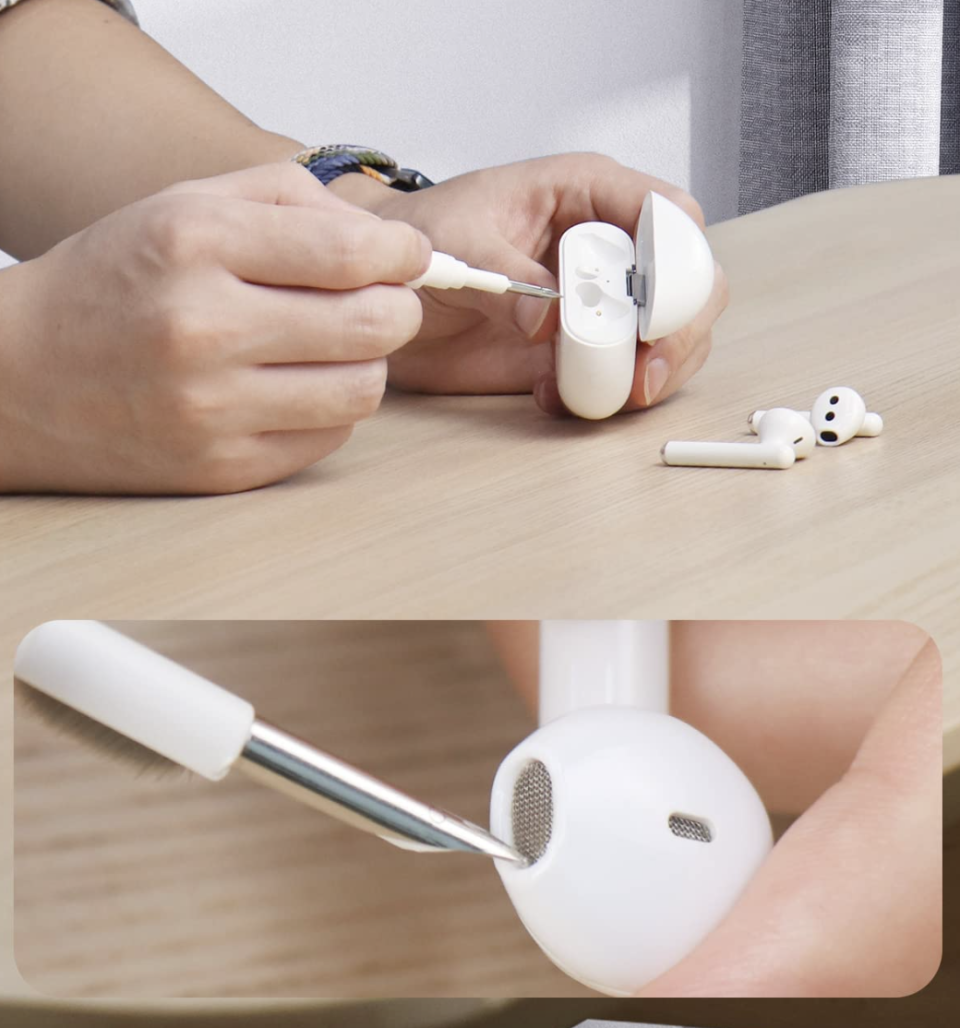 Hagibis Cleaning Pen for Airpods (Photo via Amazon)