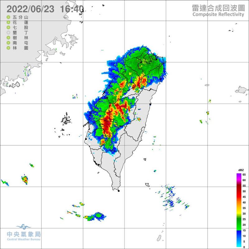 午後對流雲系發展旺盛。（圖／翻攝自氣象局）