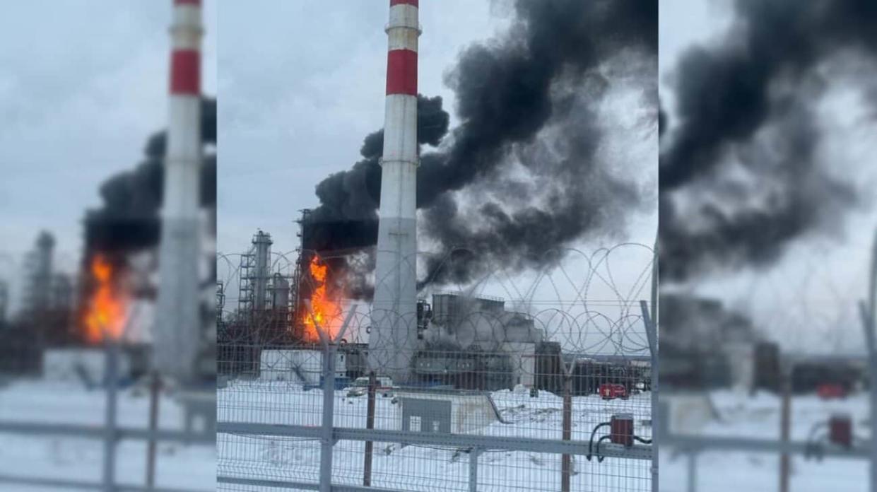 A fire broke out at an oil refinery in Kstovo, a city in Russia’s Nizhny Novgorod Oblast. Photo: Defense Express