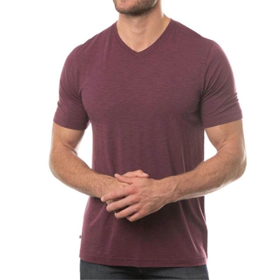 <p><a href="https://go.redirectingat.com?id=74968X1596630&url=https%3A%2F%2Fwww.travismathew.com%2Ftm%2Ftops%2Ftees%2Fcloud-tee%2Fp%2F3MH120_0SLT_%3Firgwc%3D1%26irclickid%3DweuS%253AkSypxyPTHQVf6xefwkuUkHRSTVOFUUn380%26ir_partnerid%3D10078%26ir_adid%3D887798%26ir_campaignid%3D12280&sref=https%3A%2F%2Fwww.esquire.com%2Fstyle%2Fmens-fashion%2Fg32734723%2Fbest-v-neck-t-shirts%2F" rel="nofollow noopener" target="_blank" data-ylk="slk:Shop Now;elm:context_link;itc:0;sec:content-canvas" class="link ">Shop Now</a></p><p>CLOUD TEE</p><p>travismathew.com</p><p>$59.95</p>