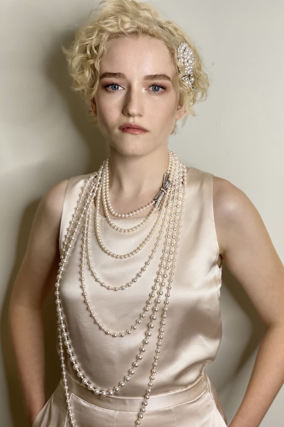 <p>Julia Garner in Chanel Fine Jewellery. </p>
