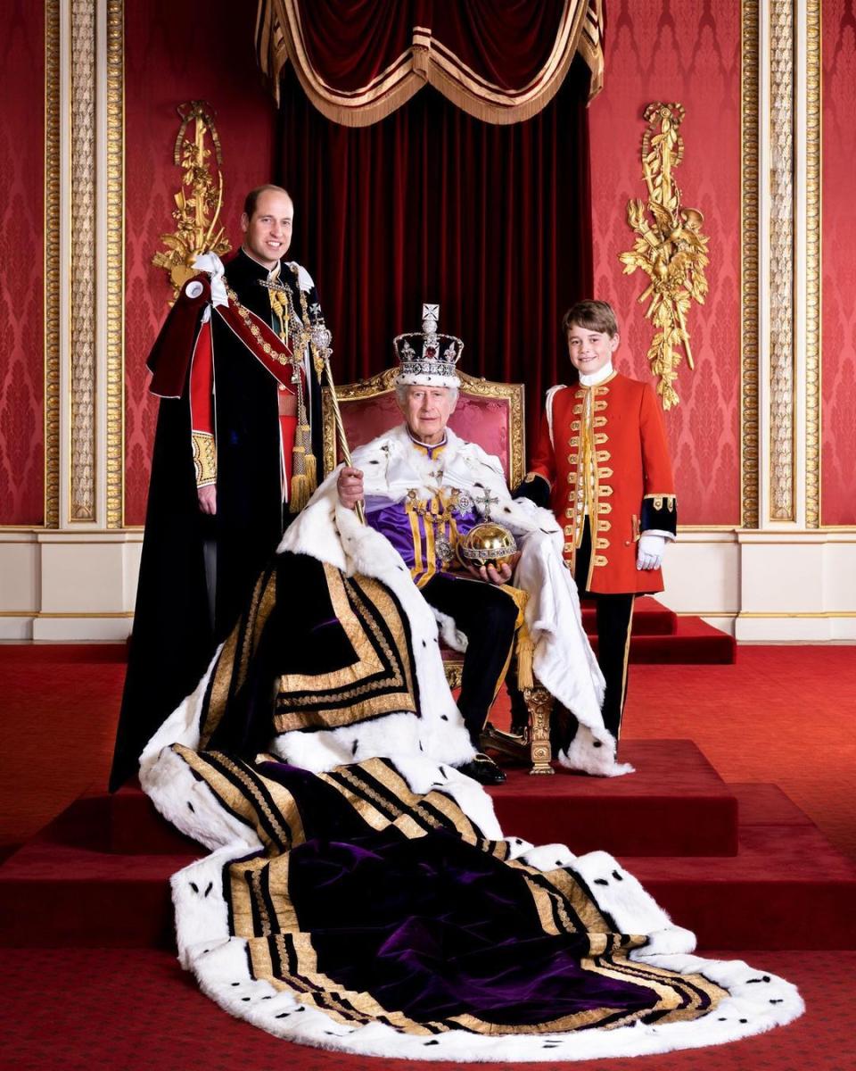 威廉王子、國王查爾斯三世、喬治王子同框合影。（翻攝自theroyalfamily IG）