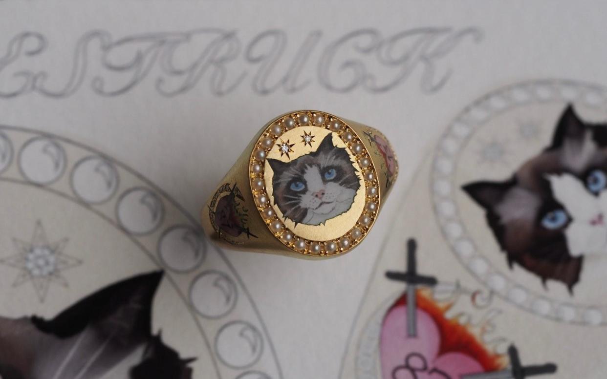 Cece Fein-Hughes cat signet ring