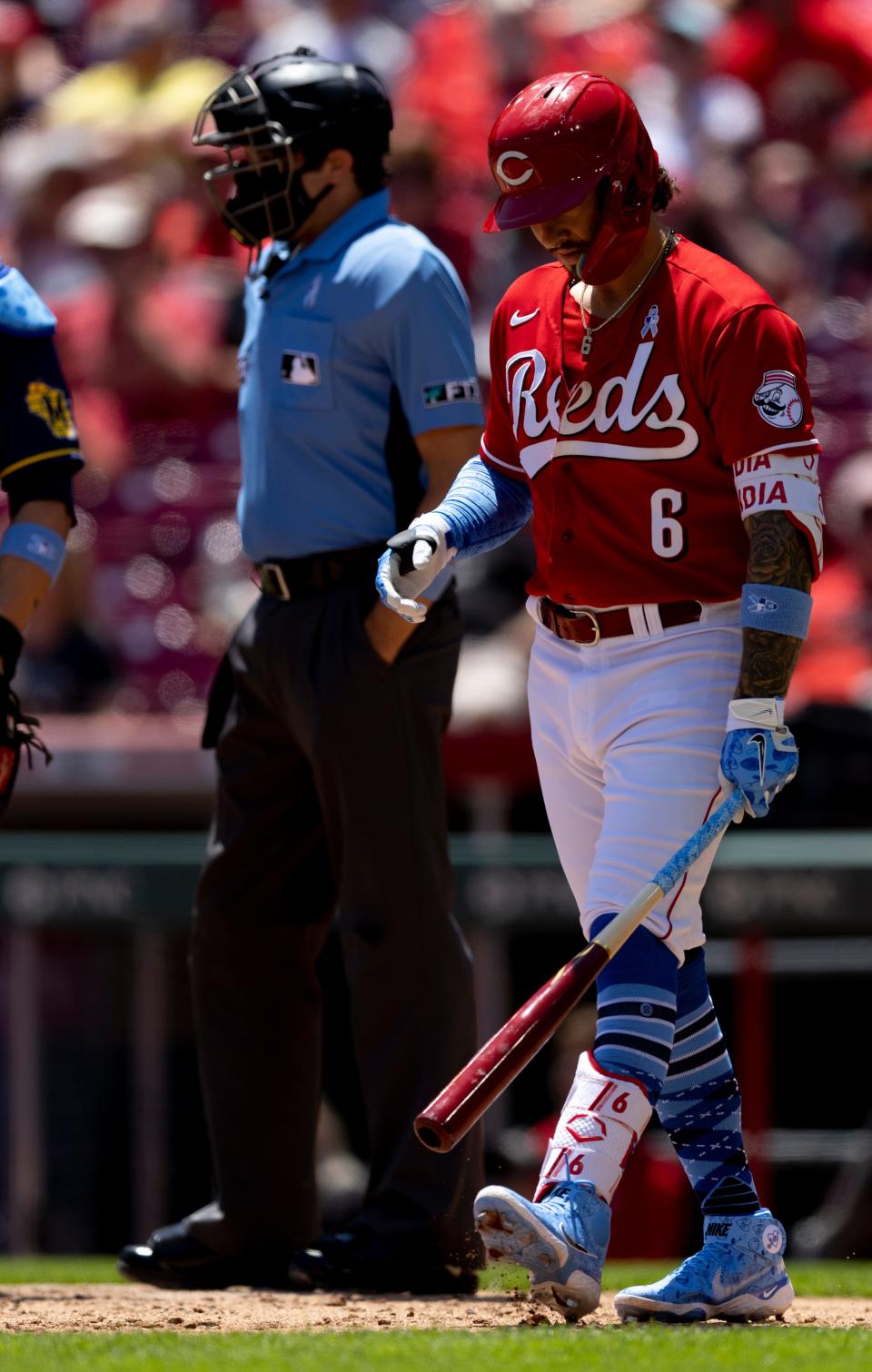 Cincinnati Reds second baseman Jonathan India (6) prepares to bat in the third inning of the MLB game between the Cincinnati Reds and the Milwaukee Brewers in Cincinnati at Great American Ball Park on Sunday, June 19, 2022. 