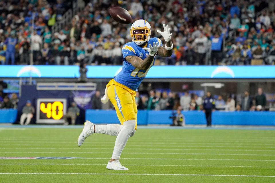 Will Keenan Allen and the Los Angeles Chargers beat the Tennessee Titans in NFL Week 15?