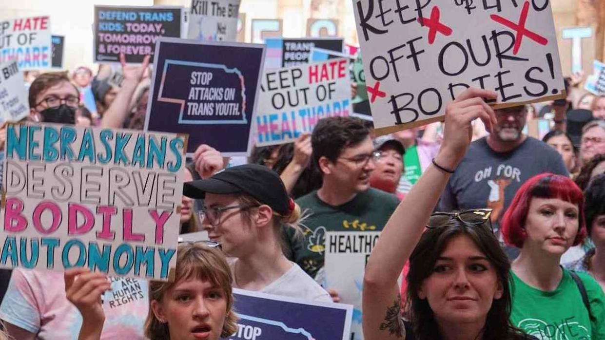 Nebraska protesters 