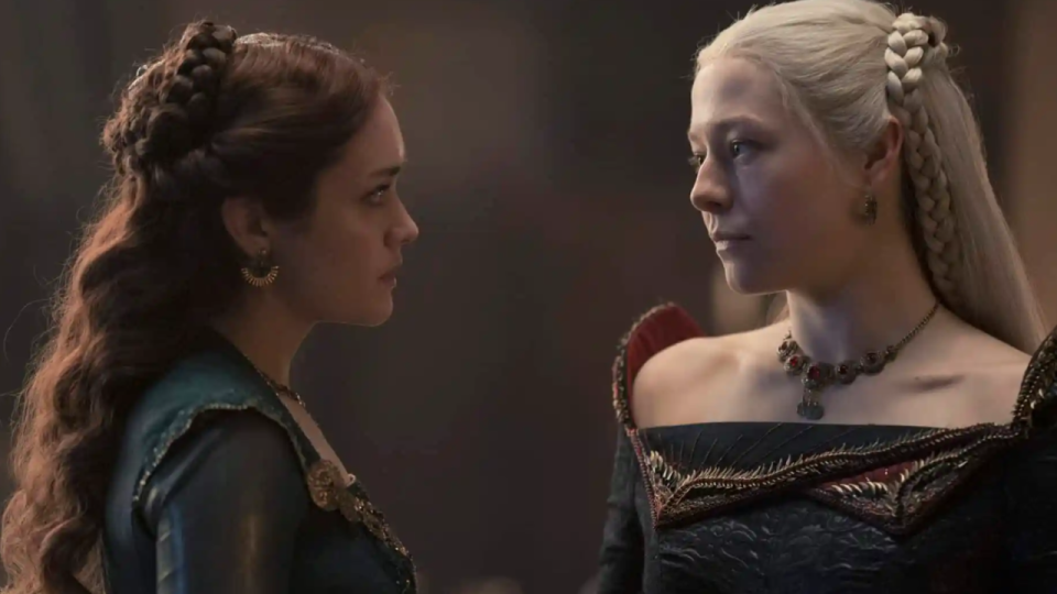  Alicent and Rhaenyra in House of the Dragon. 