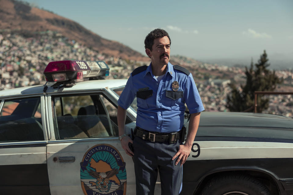 NARCOS MEXICO (L to R) LUIS GERARDO MÉNDEZ as VÍCTOR TAPIA in episode 306 of NARCOS MEXICO Cr. JUAN ROSAS/NETFLIX © 2021