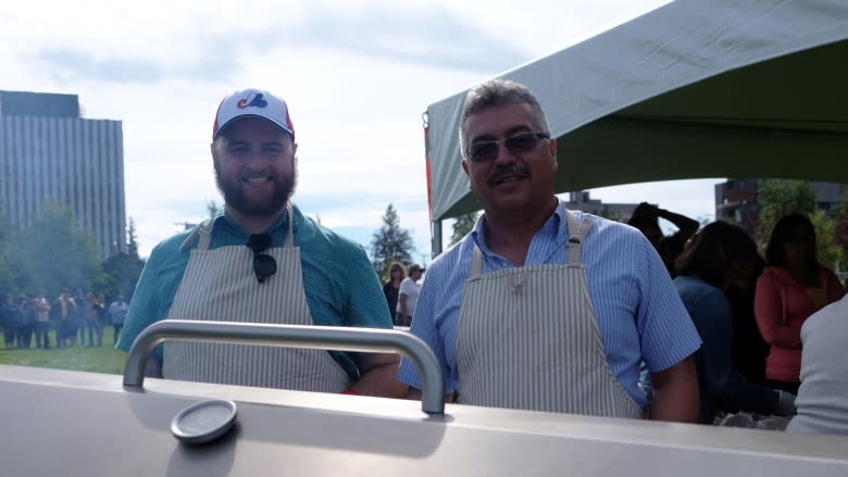 Burgers with a side of politics: Yellowknifers discuss concerns with MP at barbecue