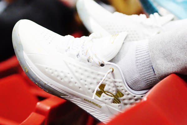 Curry 1 sales low championship