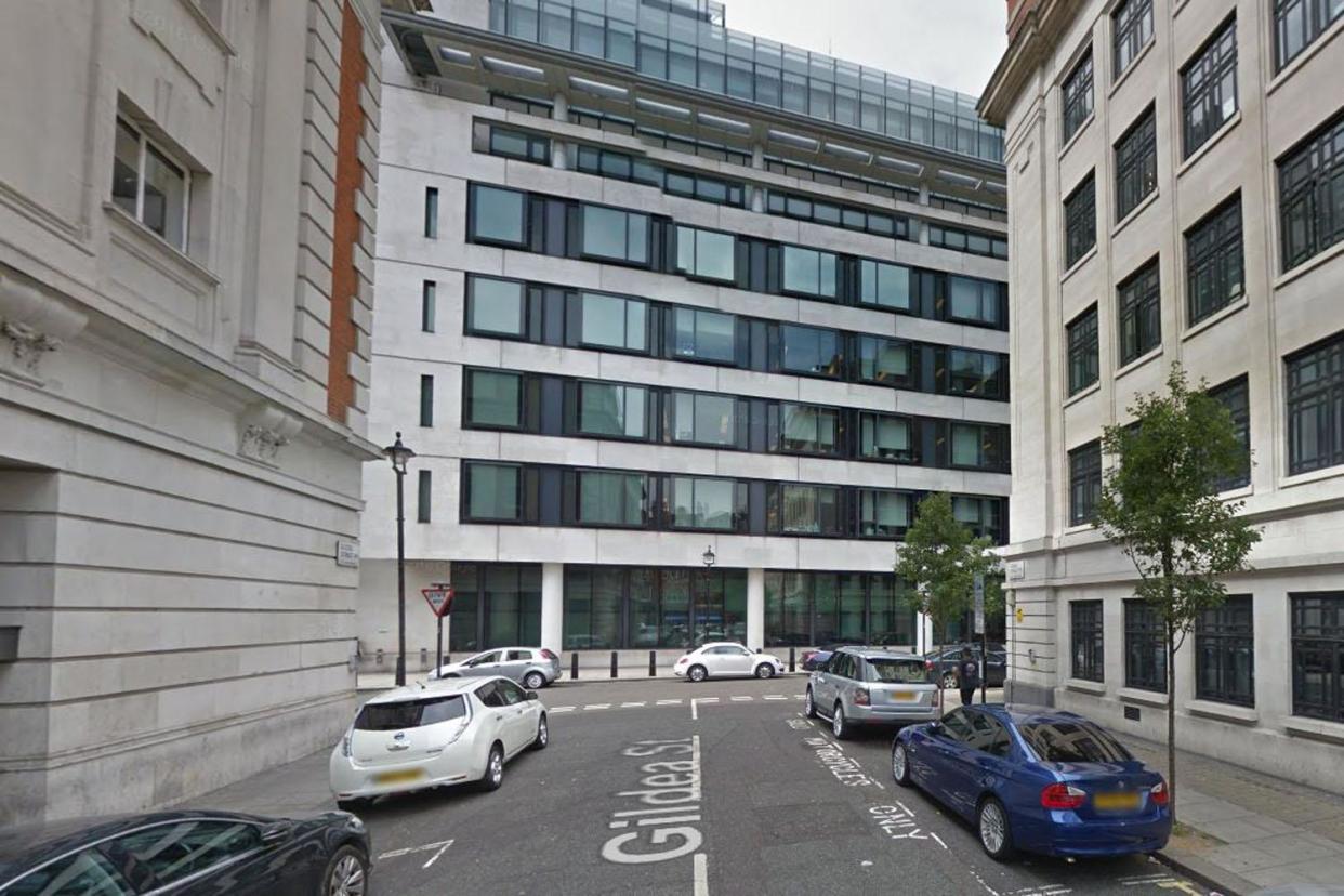 Central London: A man has been stabbed in the hand close BBC Broadcasting House: Google maps