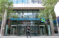 <p>Der Dritte im Bunde mit 43 Prozent ist das britische Finanzunternehmen Standard Chartered Bank, das seinen Umsatz nicht nur in Europa, sondern auch Asien und Afrika macht.<br>(Foto: Standard Chartered Bank) </p>