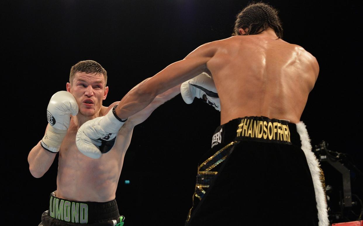 Limon takes on Tyrone Nurse at the SSE Hydro in Glasgow in 2016