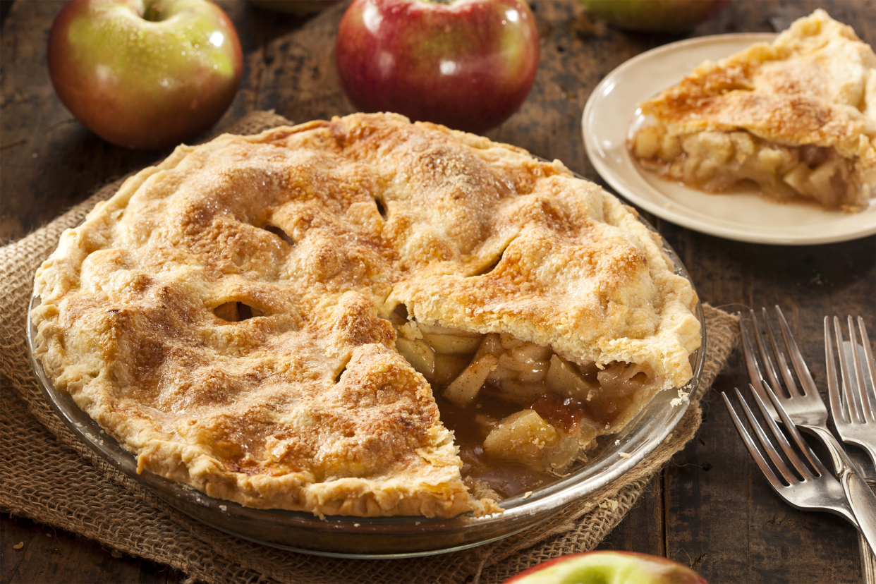 Apple Pie With Cheddar Cheese Crust
