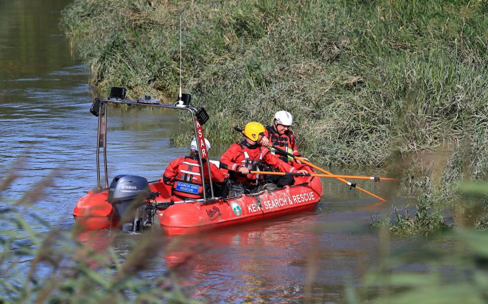 Hundreds of people were involved in the search operation (PA)